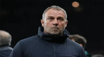 برشلونة يتمسك بموقفه تجاه مستقبل فليك رغم اتجاه المدرب الألماني المعاكس